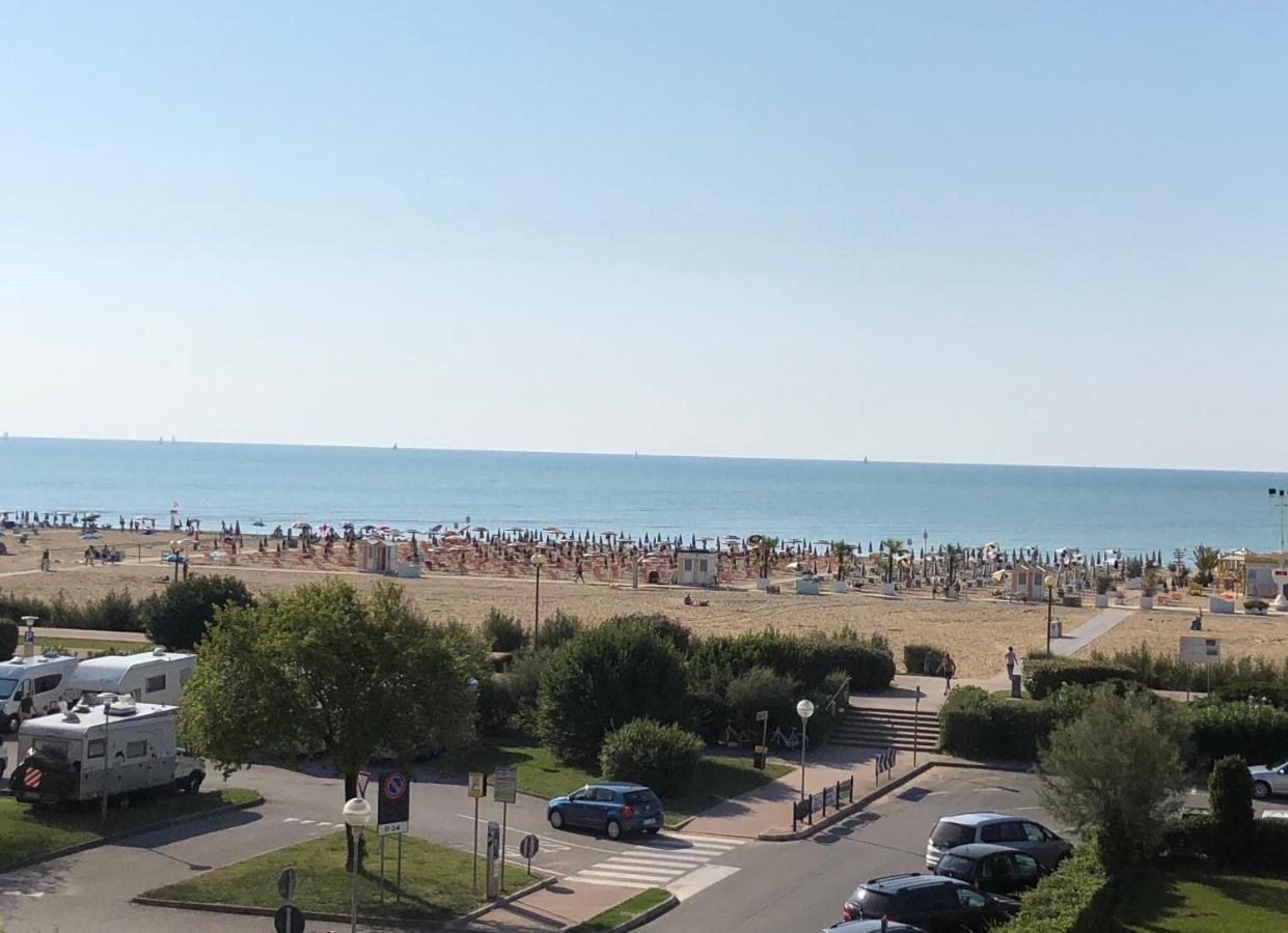 Corso - Appartamenti Bibione Eksteriør bilde